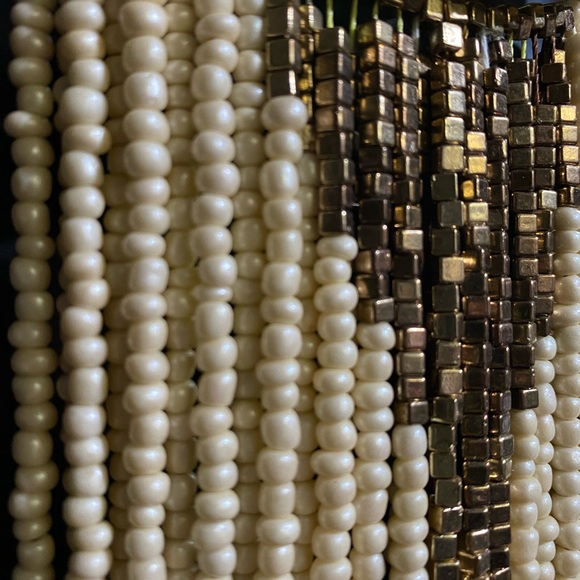 Beige and bronze beaded drop necklace - Picture 2 of 4